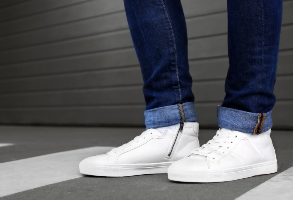White sneakers with jeans